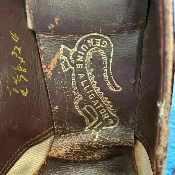 Vintage 1940s genuine alligator heels for tiny feet - Picture 7 of 10